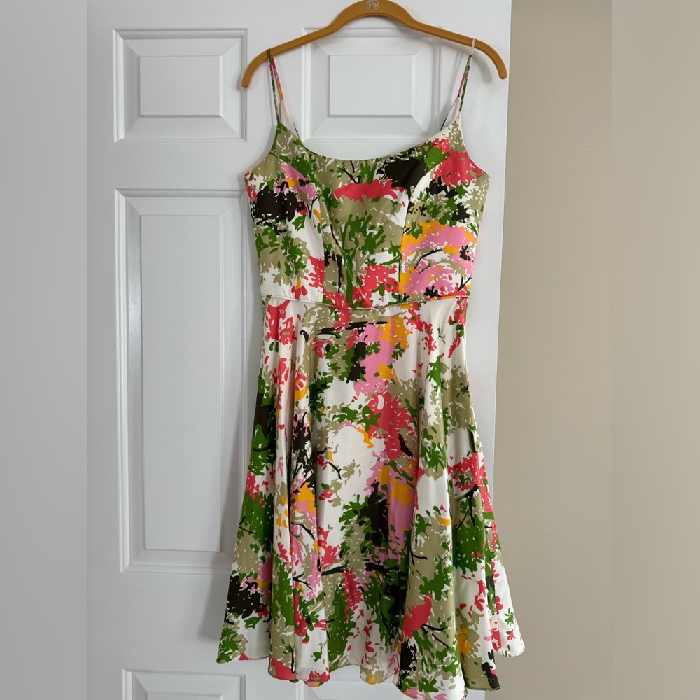 An original Milly of New York Dress 100% silk size 6